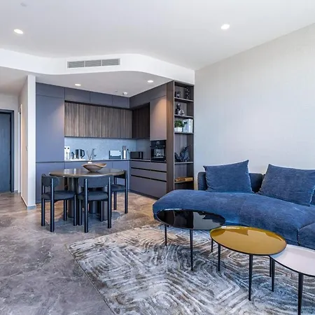 Mercury Tower 25th Level View Appartement