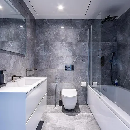 Appartement Mercury Tower 25th Level View *