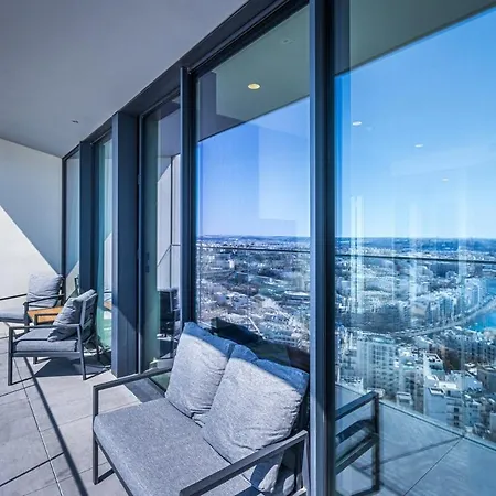 Mercury Tower 25th Level View Apartment *
