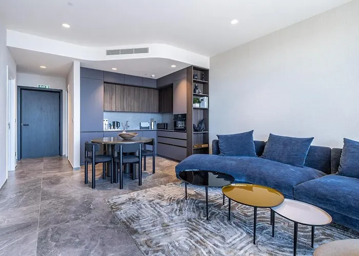 Mercury Tower 25th Level View Apartment