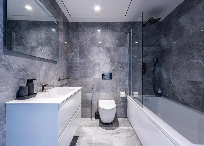 Apartman Mercury Tower 25th Level View *